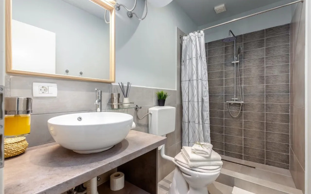 Deluxe Adria Square Studios