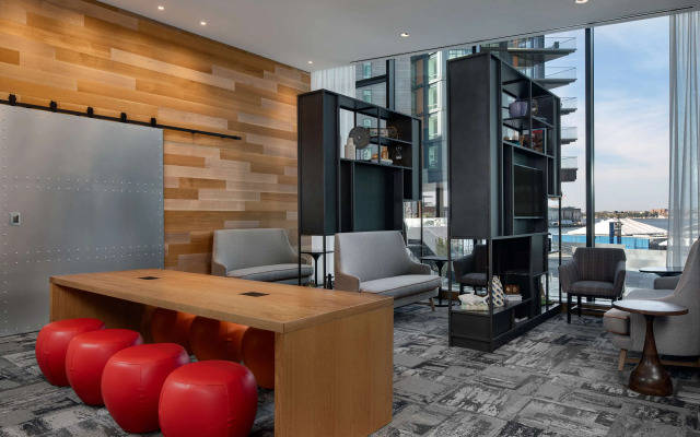 Hyatt Place Boston/Seaport District