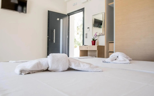 Golden Sun Villas