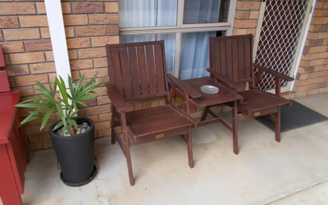 Park House Motor Inn