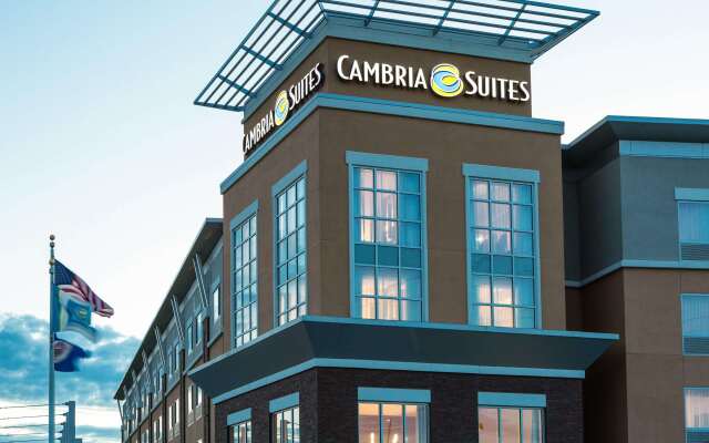 Cambria Hotel Minneapolis Maple Grove