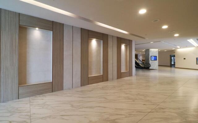 MS Milenium Monterrey, Curio Collection by Hilton