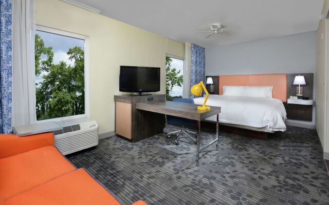 Hampton Inn & Suites Clinton