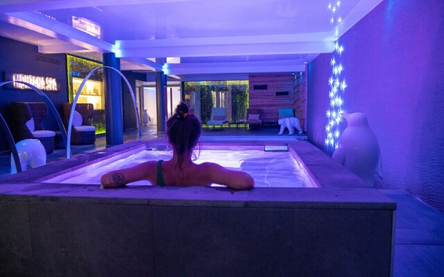 Montana Chalet Hotel