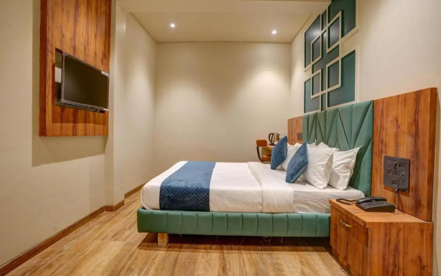 Starville Hotel Andheri MIDC