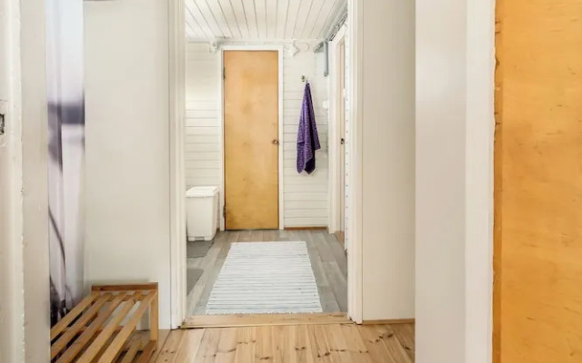 Spacious 3BR House - River View & Sauna