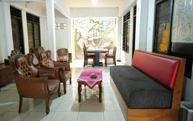 SPOT ON 2857 Hotel Pelangi