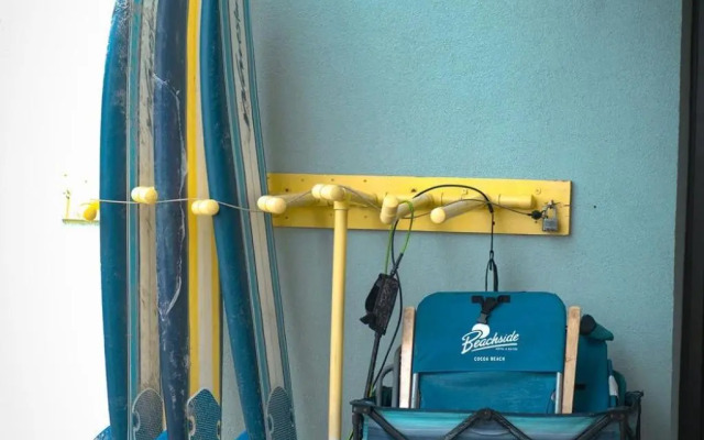 Beachside Hotel & Suites