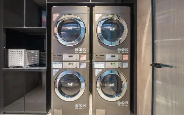 HanTing Hotel (Qingdao West Coast Qingda Affiliated Hospital Binhai College Subway Station)