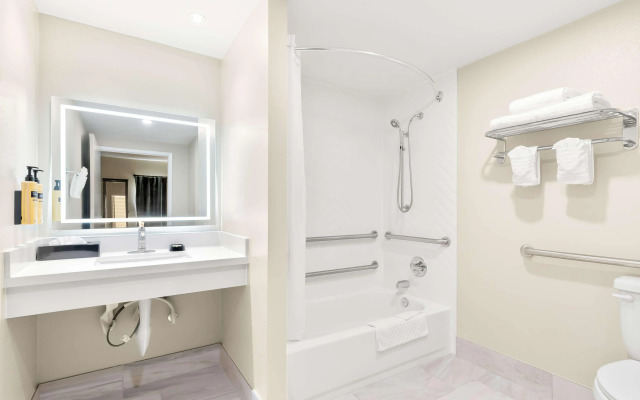 Best Western Plus Irvine Spectrum Hotel