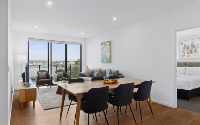 Newly Built 3 Bed Apartment With Onsite Parking