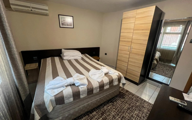 Hotel Alpha