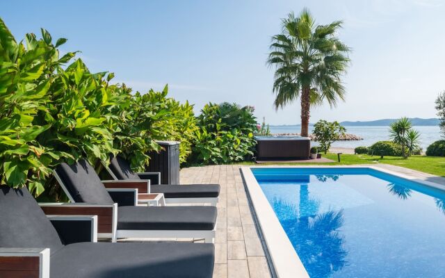 Suncana Villa Sukosan