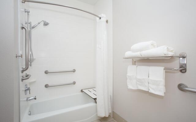 Holiday Inn Express & Suites Amarillo by IHG