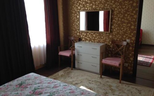 Mini-Hotel on Obraztsova 14