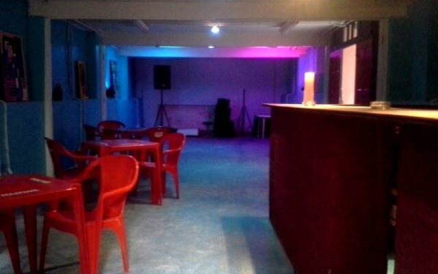 BananaZ Hostel