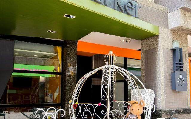 CHECK inn Express Taichung Fengchia