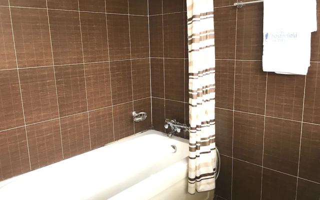 Chesterfield Hotel & Suites