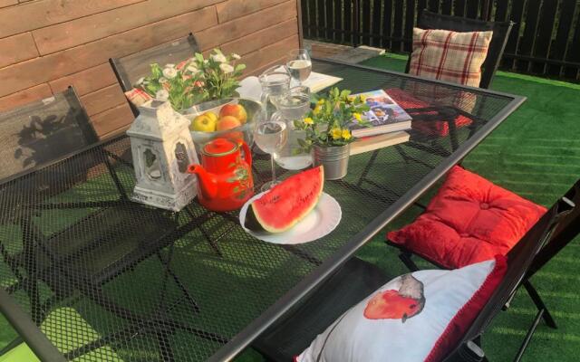 Willa Karolinka Stróża