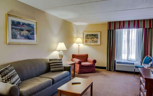 Quality Hotel and Conference Center Bluefield