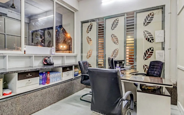 Urbanite by OYO Rooms