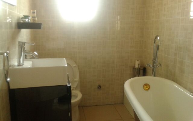 Comfort Palace Guest House Francistown