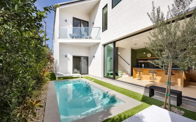 The Bella Villa 2 in Venice