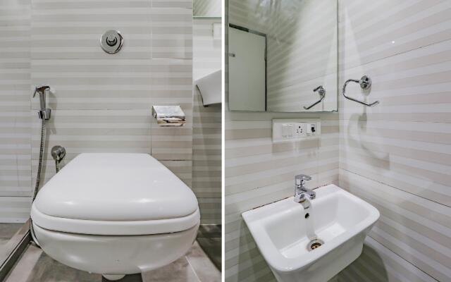 Capital O 77501 Hotel Phoenix International