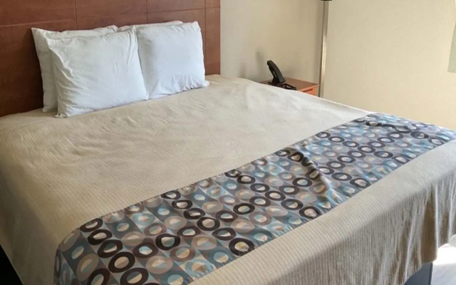 Americas Best Value Inn Putnam