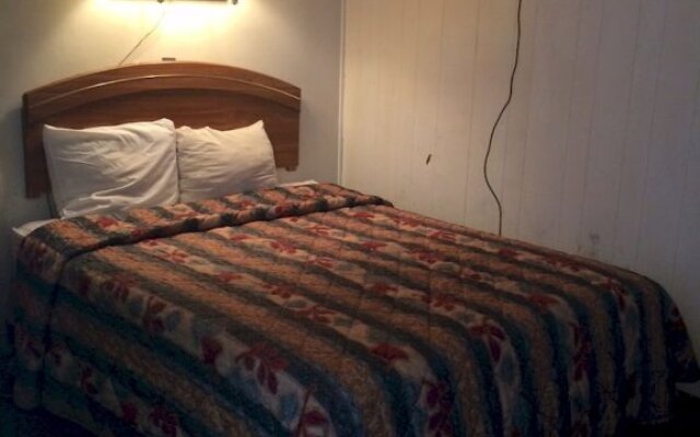OYO Chamberlyne Motel