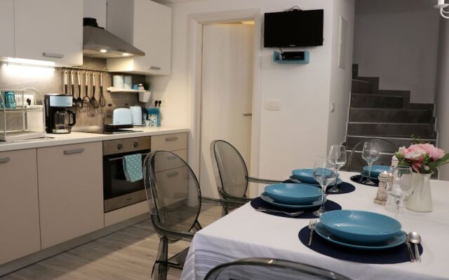 House Stone House Mia Casa