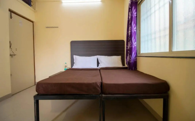 Shree Gajanan by OYO Rooms