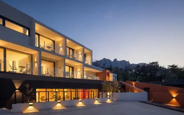 MOYA boutique seaside hotel (Qingdao Laoshan Scenic Area Yangkou Branch)