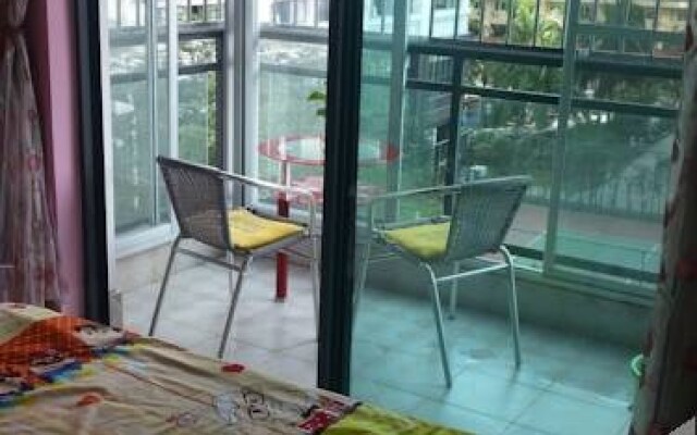 Sanya Rainbow Footprint Guesthouse