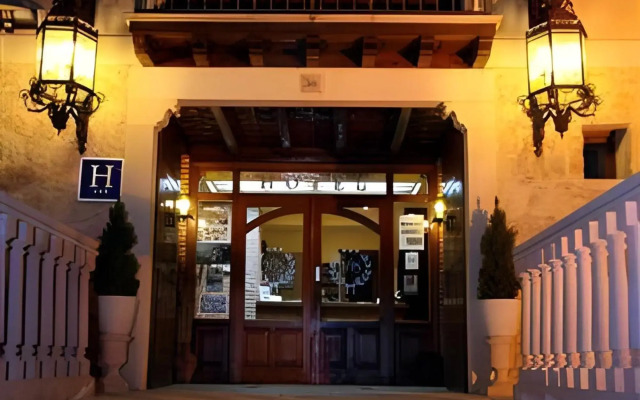 hotelImage