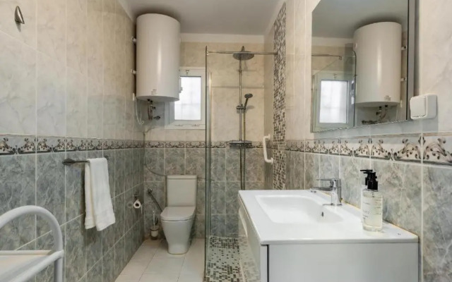 Perfect Family Apartment in Acapulco Playa, Nerja