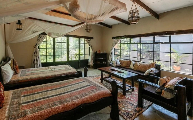 Punda Milias Nakuru Camp