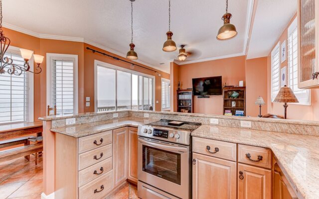 Sun And Surf - Four Bedroom Home