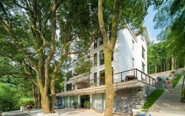 Yinlin · Moganshan Mid-Levels Beauty Hotel