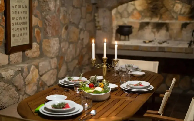 Tranquil Getaway Polje Villa With Pool