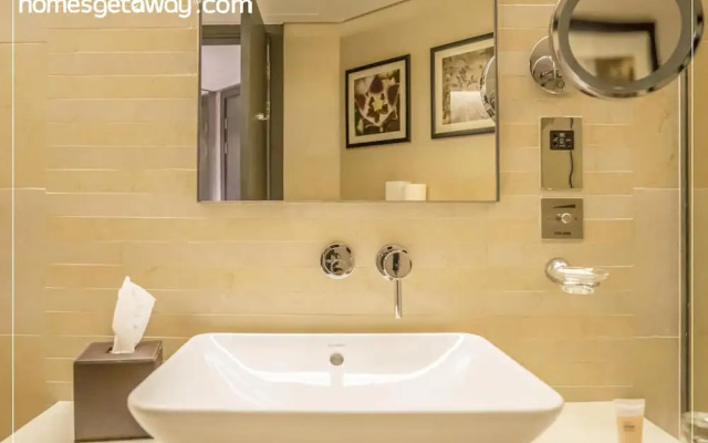 HomesGetaway -Studio in Hyatt Residences