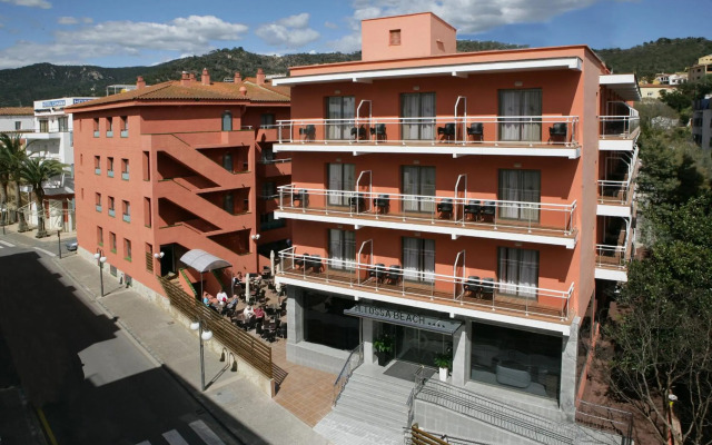 Tossa Beach-Center