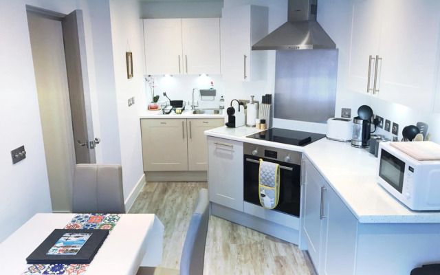 Guild House. 2-bed apartment close to Town Centre