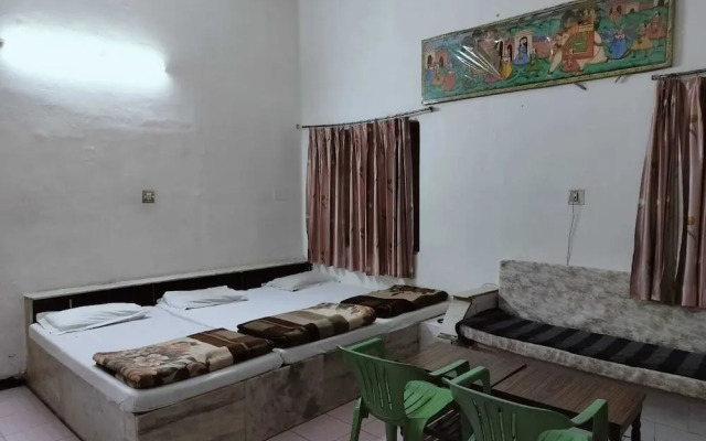 Hotel Rawat