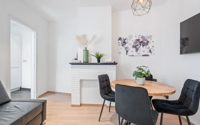 Renovated Apartment Near Beach