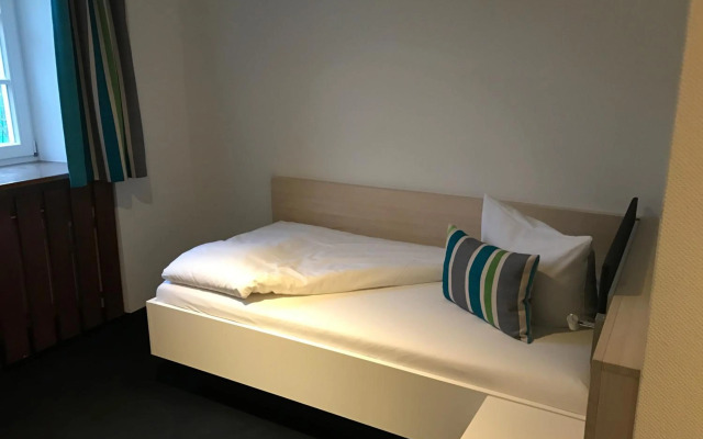 DIE KRONE - Hotel Garni