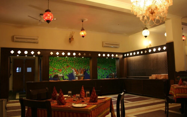 Hotel Pratap Palace