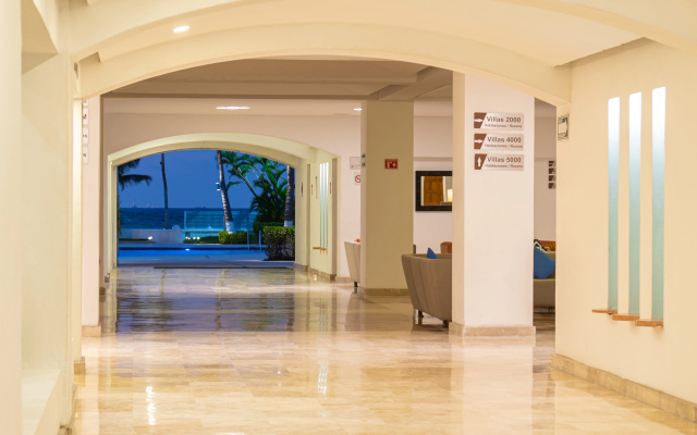 Beachscape Kin ha Villas & Suites