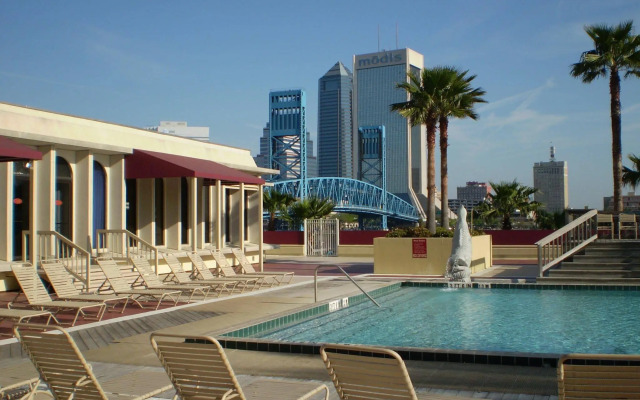 DoubleTree by Hilton Hotel Jacksonville Riverfront