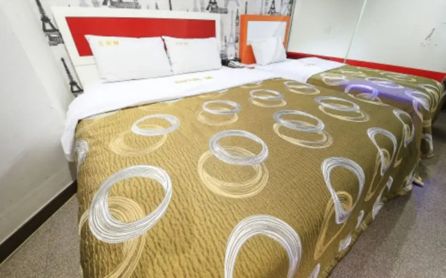 M Hotel